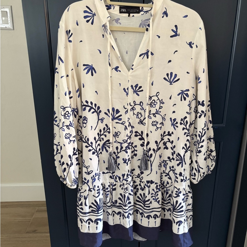 Zara White and Blue 3/4 Sleeve Dress